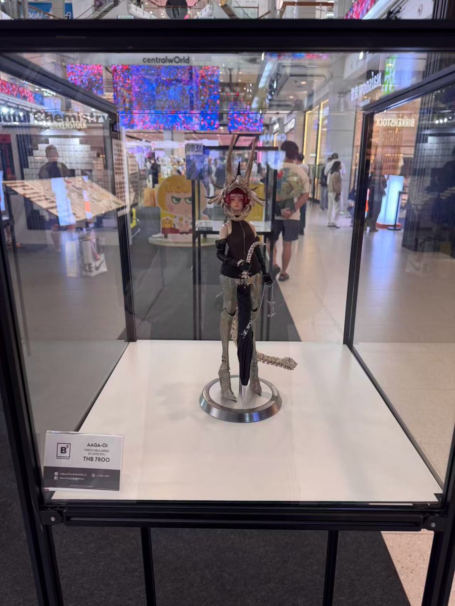 toysrevil tweet media