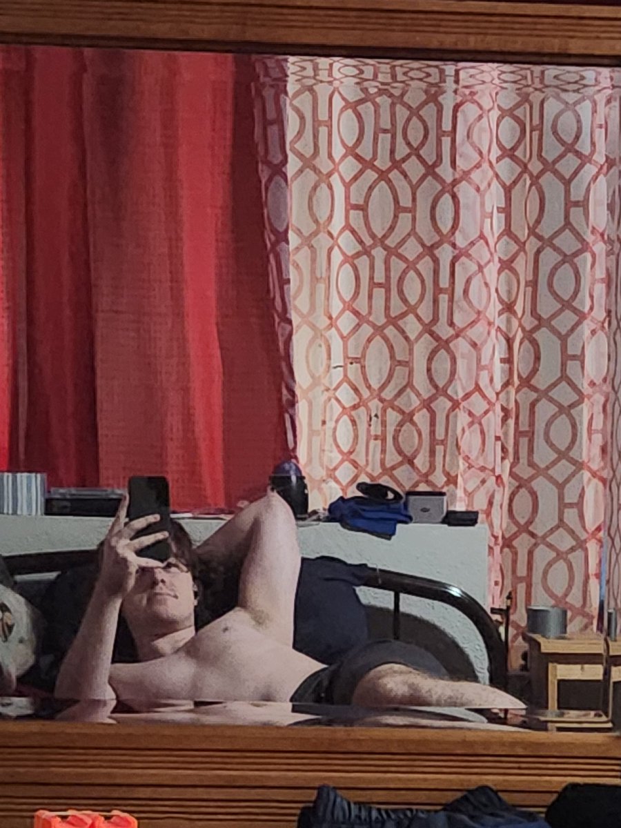 himbo simp ☀️ tweet media