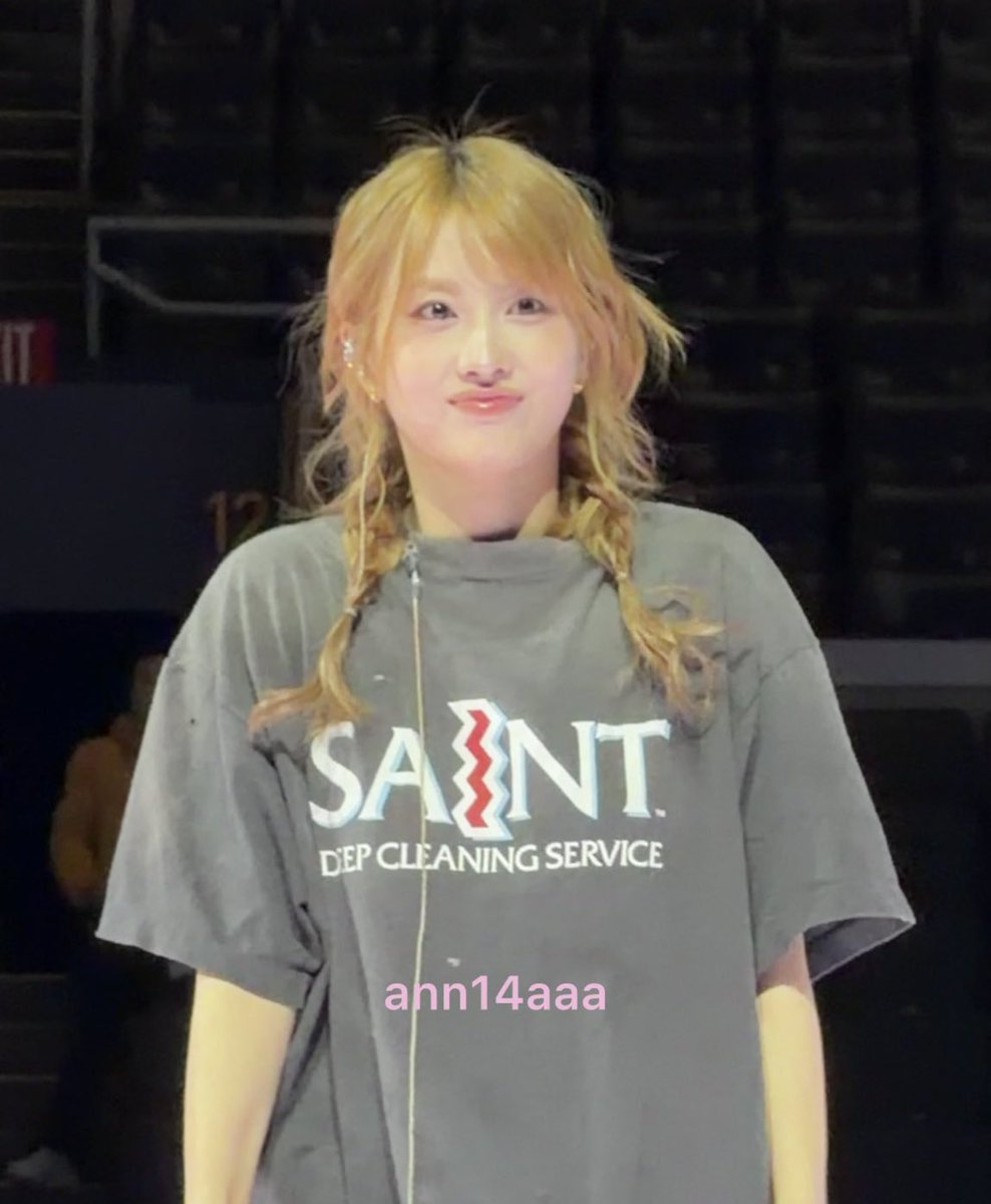 mai 🐈‍⬛ tweet media