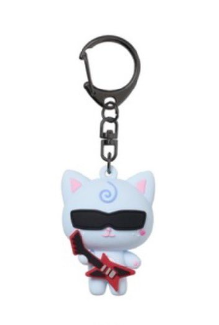 329 imnotbluu tweet media