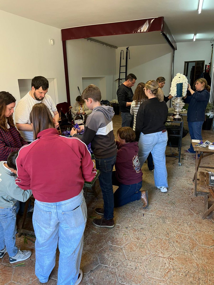 Hdad. de la Quinta Angustia de Carmona tweet media