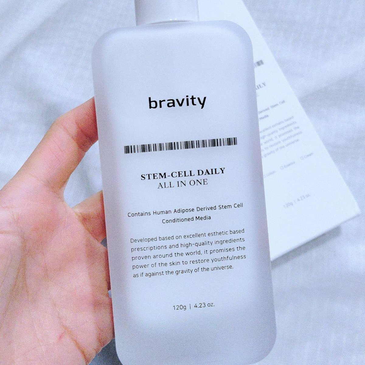 n0_1211's tweet photo. #PR
#bravity
ステ��セルデイリーオールインワン
▶3,890円(Qoo10参考価格)
https://t.co/HCXUomNGCh
肌本来の力を育むサポートをする「オールインワン」✨
乳液のようなとろんとしたテクスチャーで肌なじみが良く、肌しっとり。爽やかな香りも好き💙
#スキンケア
#韓国コスメ https://t.co/9dRTVztTqo