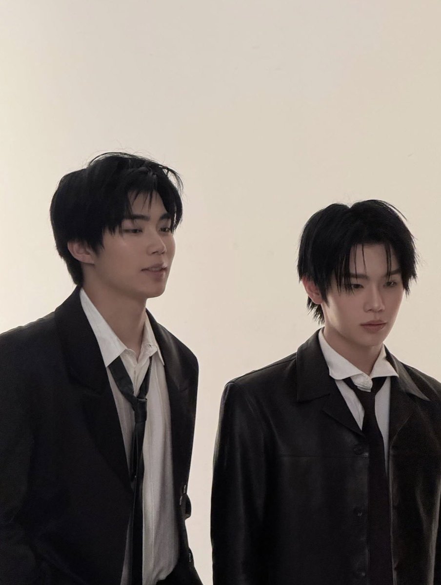 luvtr_k's tweet photo. メガネ無しも好きィィ՞ʚ̴̶̷́ ·̫ ʚ̴̶̷̥̀՞🖤 https://t.co/U557X3uKe1