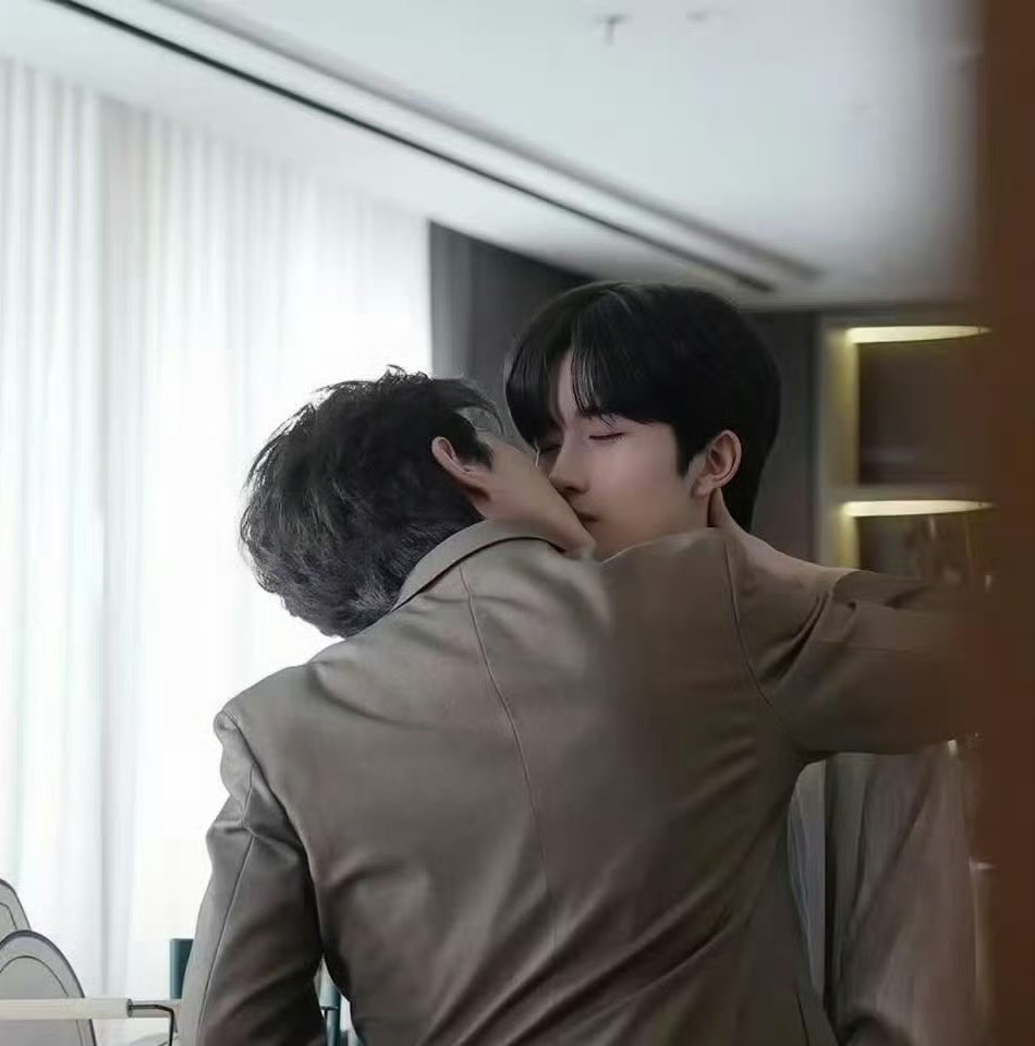 QiuXingonly tweet media