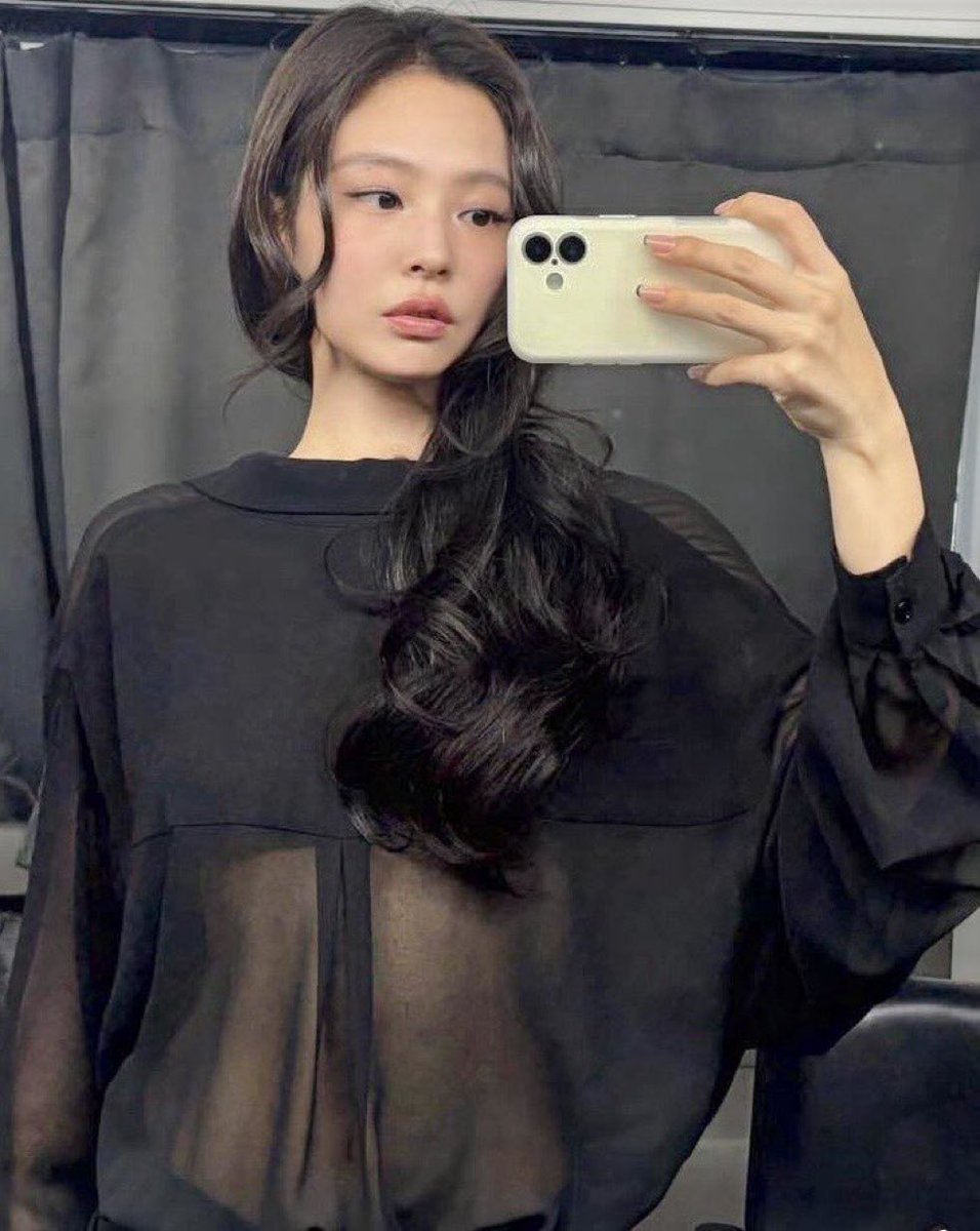 Aira. (@jeongiadn) on Twitter photo 