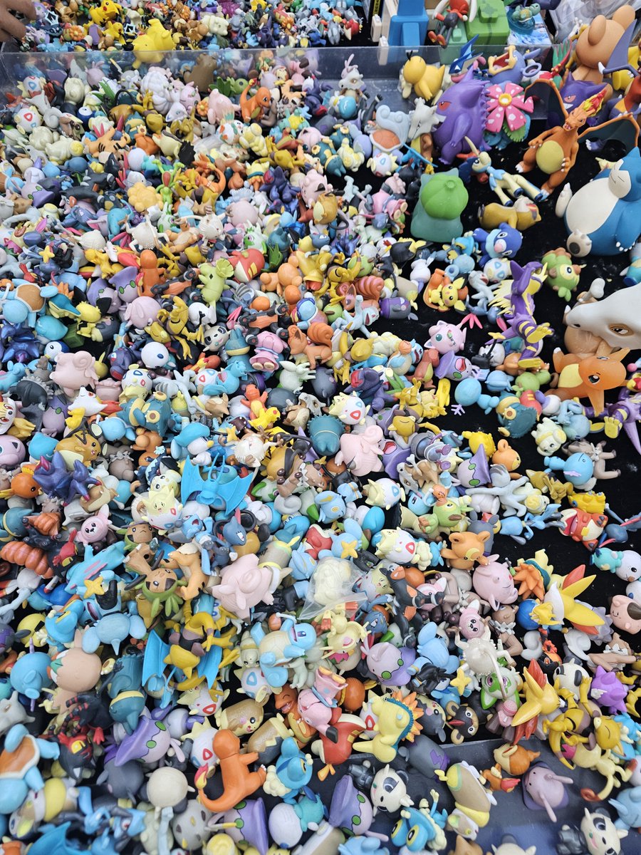 ポケモン
宝可梦，神奇宝贝，宠物小精灵，还有什么名字……怎么这么多种类了