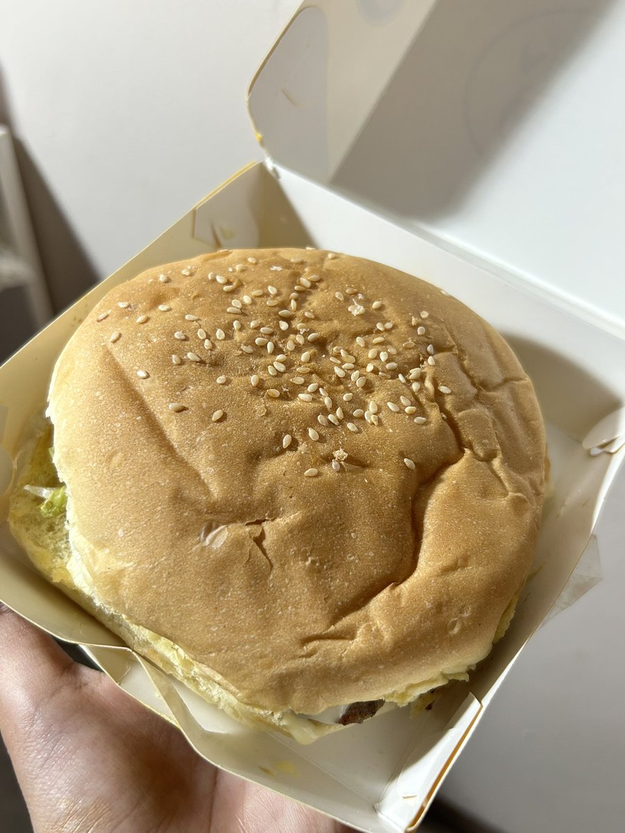 irbahsalss tweet media