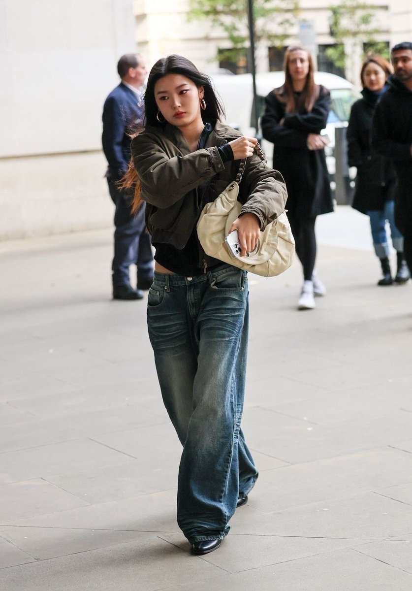 rina is mourning katseye tweet media