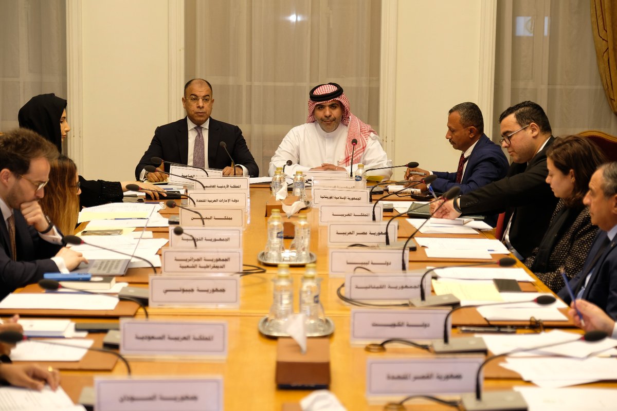 arableague_gs's tweet photo. عقد الاجتماع الخامس عشر لنقاط الاتصال الوطنية العربية المعنية ببرنامج عمل الأمم المتحدة لمكافحة الاتجار غير المشروع بالأسلحة الصغيرة والأسلحة الخفيفة 
https://t.co/qOTIn5BkYP https://t.co/cP8n1SNTqM