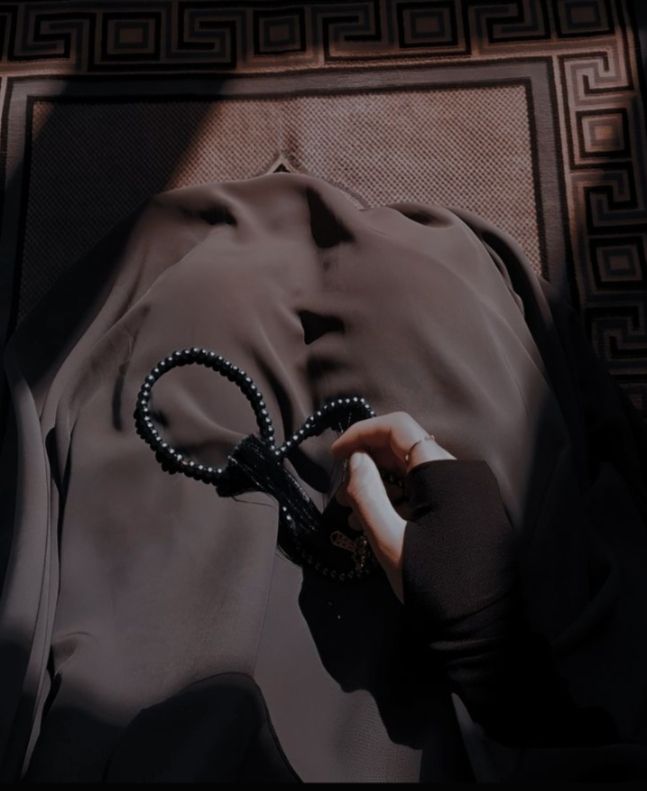 بےمول tweet media