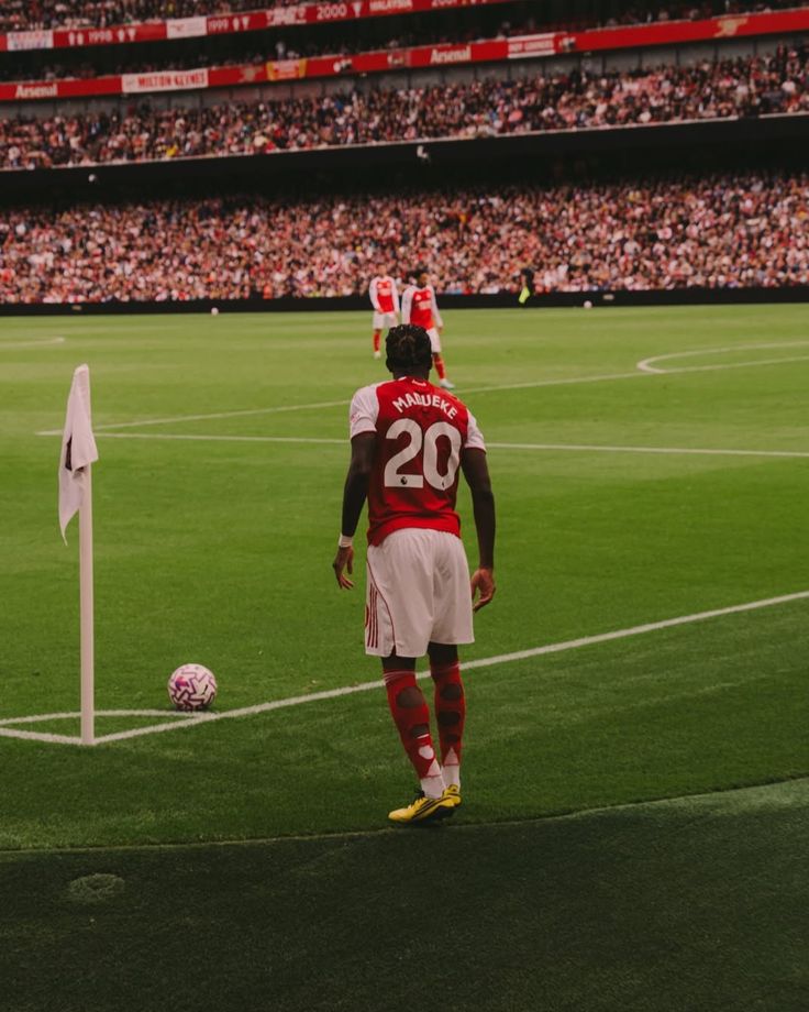 mslaggert's tweet photo. 🚨🚨𝗡𝗘𝗪: Premier League 2025-26: Teams with the most CORNER kicks taken so far 🏳🚩

5. Bournemouth – 177  
4. Arsenal – 181  
3. Liverpool – 185  
2. Chelsea – 193  
1. Newcastle United – 204/205
.                                                                                                                                    .