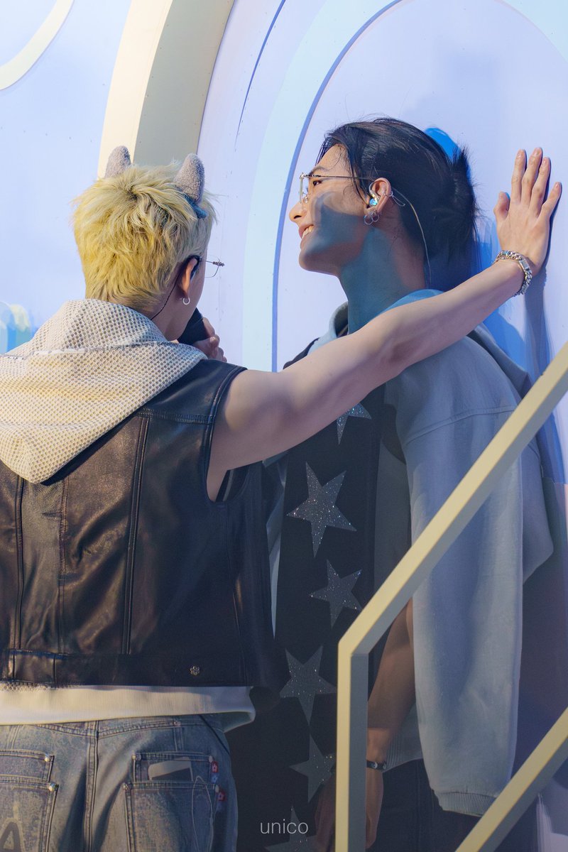 방찬편 🐺🌙 tweet media