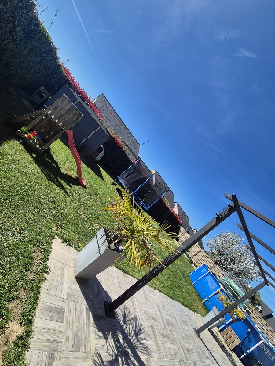 ❝ 𝕿𝖍𝖊 𝕱𝖗𝖊𝖓𝖈𝖍 𝕽𝖊𝖉 𝕯𝖊𝖛𝖎𝖑𝖘 ❞ tweet media