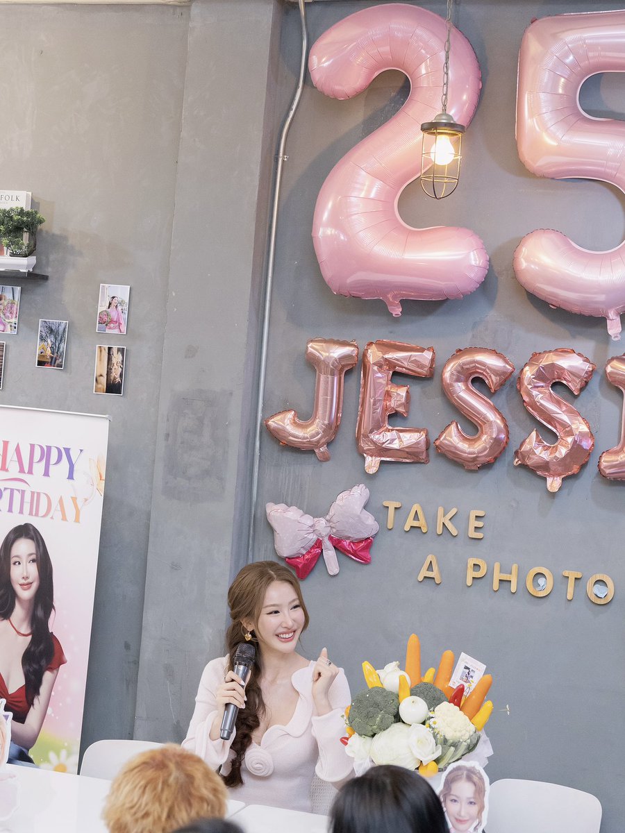 Natsiya Prommart tweet media