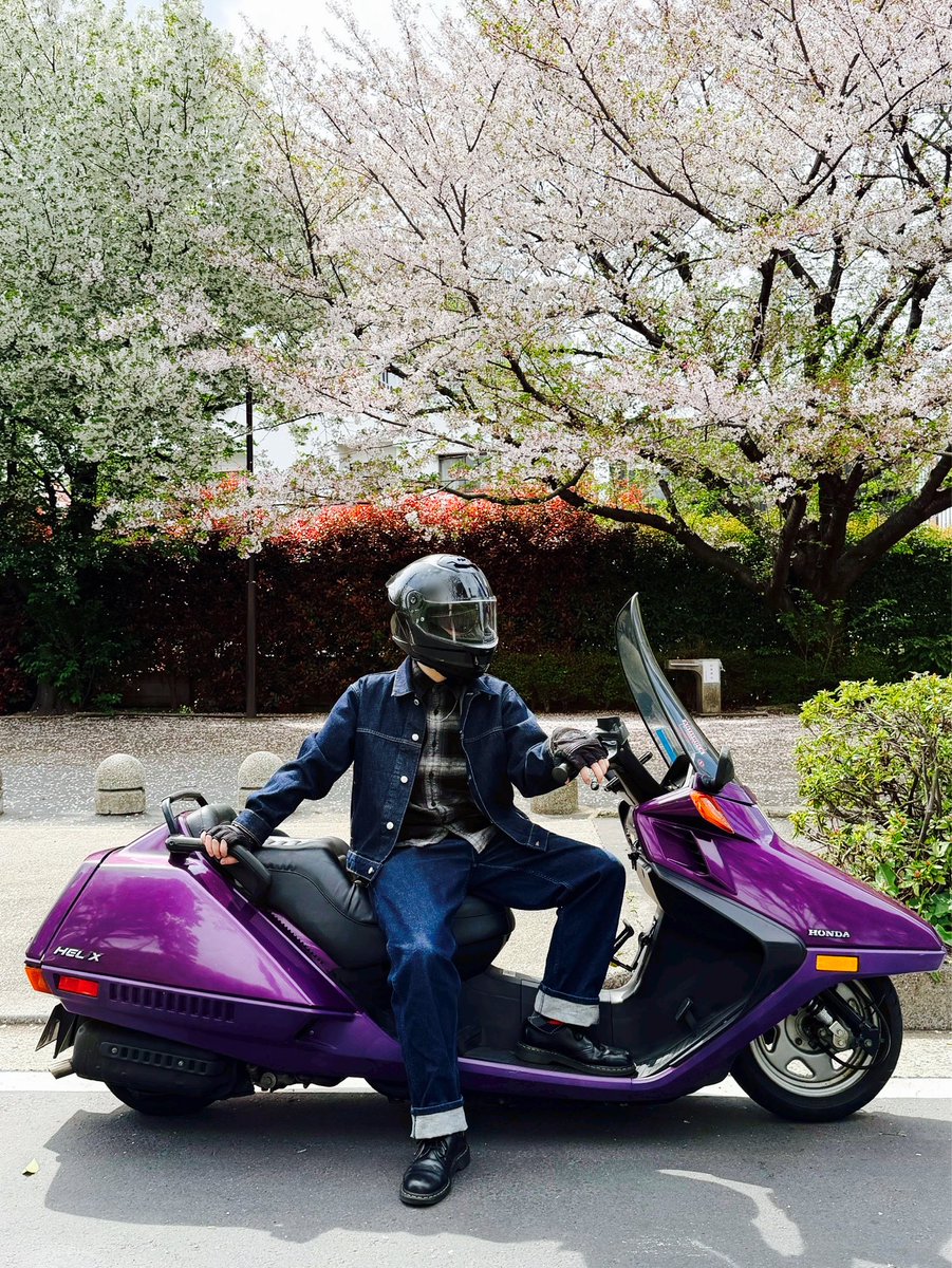 ROXXkeita's tweet image. けーたもこれからはLS2を使わせていただきます！
STREAM Ⅱです🪖
タイトめだけど使ううちに柔らかく馴染むとのことで、ガシガシ使います！

#ls2 
#LS2HELMETS