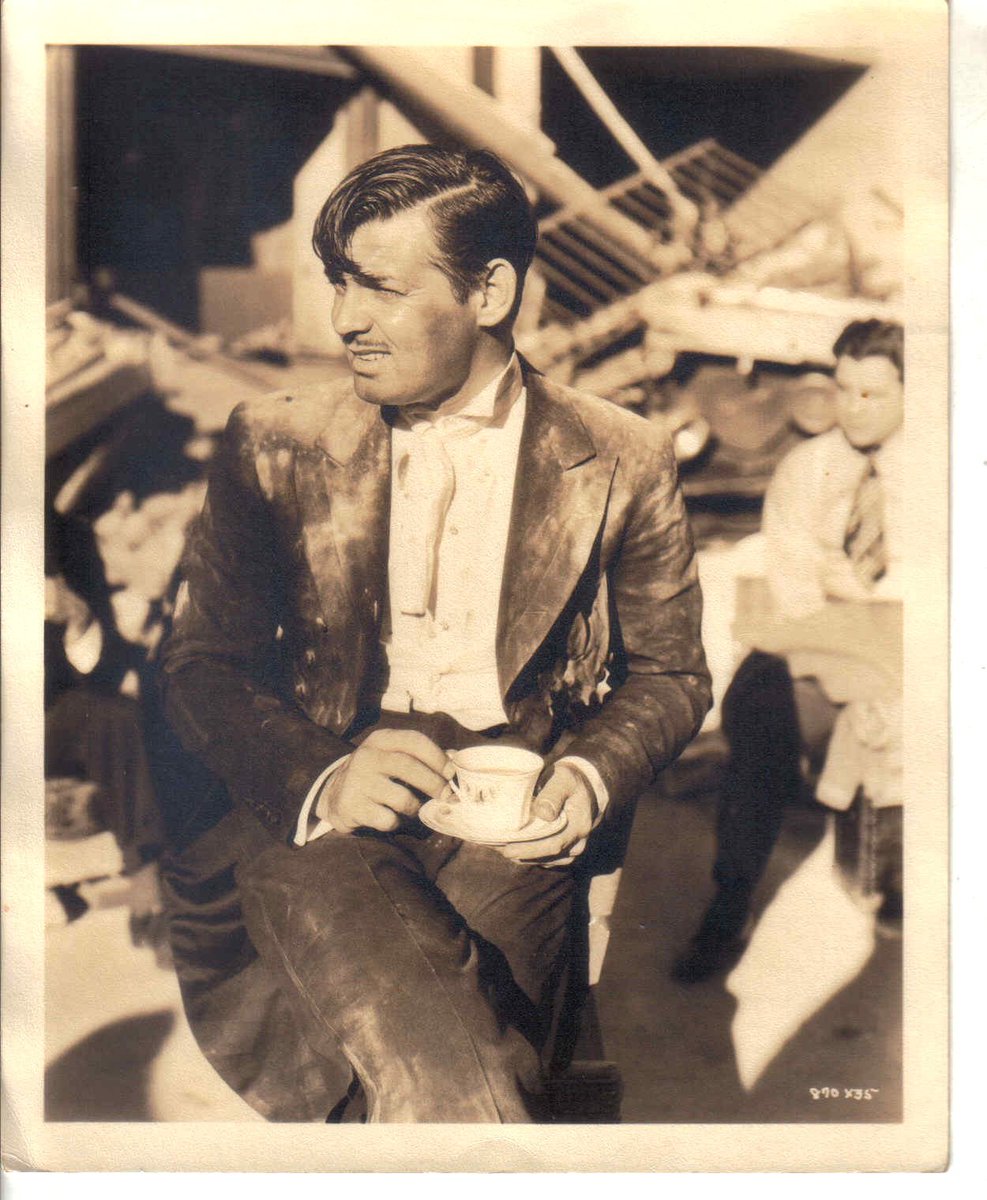 Carrie Heffernan tweet media