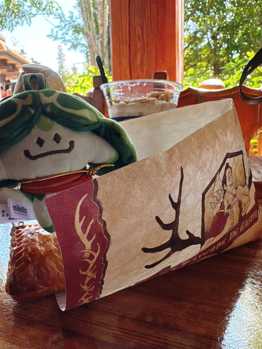 モトア tweet media