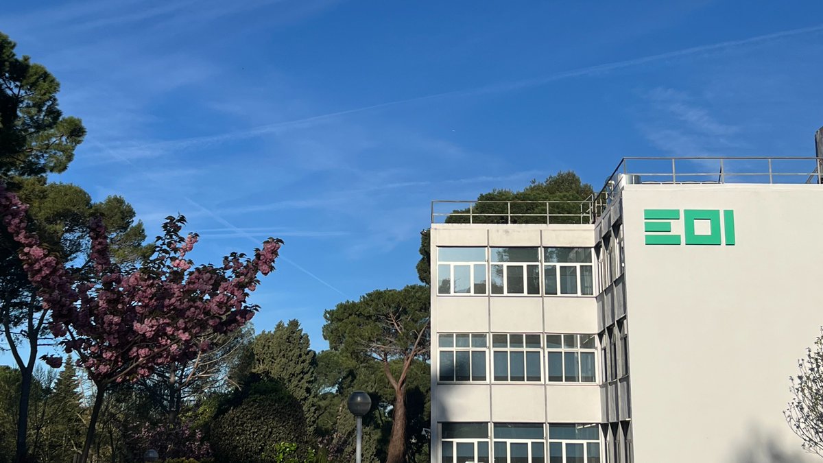 eoi's tweet image. 🏡EOI abre sus puertas de forma virtual el próximo 21 de abril a las 18:30 h. y te invita a vivir tu primera experiencia como alumno/a.

 ¡Te esperamos en el #OPENDAY de Postgrado! ✍️🔗goo.su/L7T5Gt 

#SomosEOI