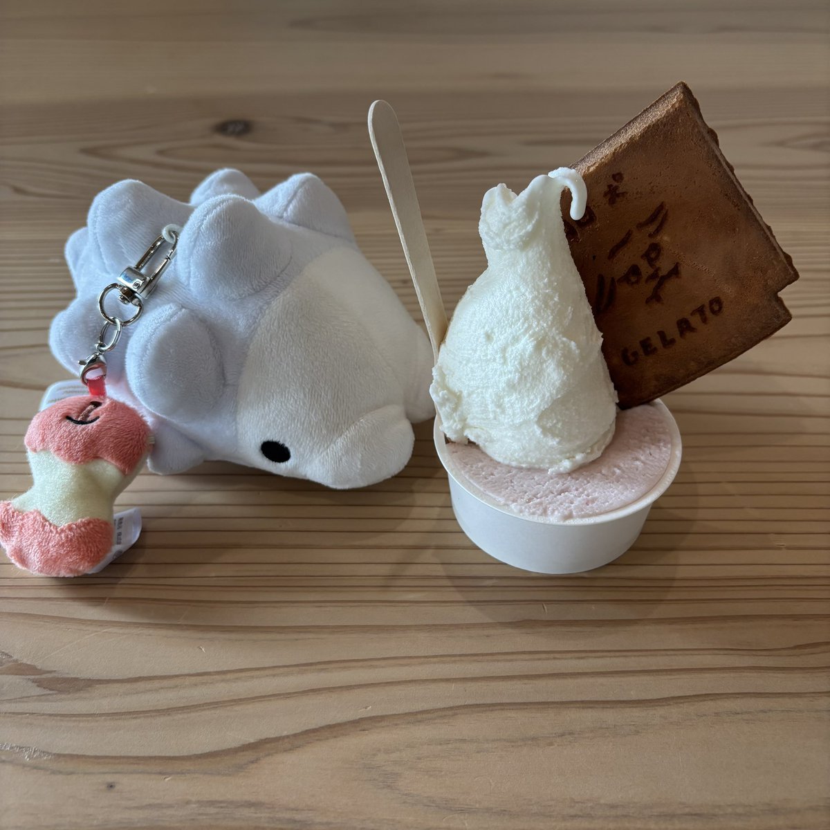 ハミアイス tweet media