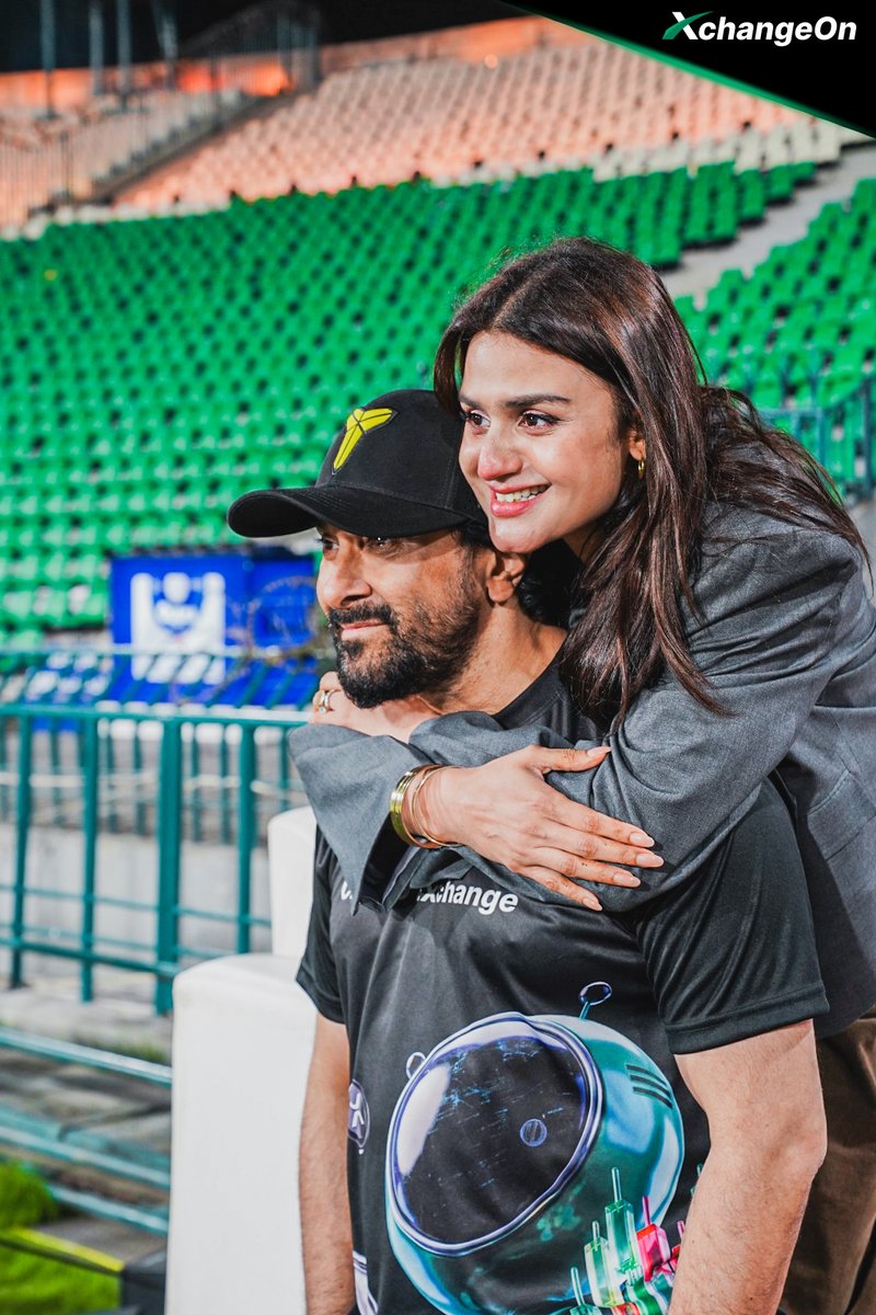 XChangeOn tweet media