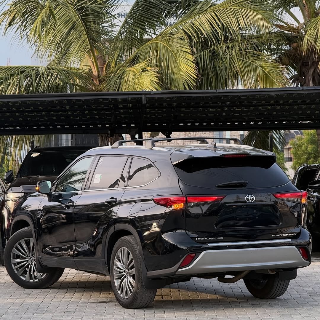 Onyitex Autos tweet media