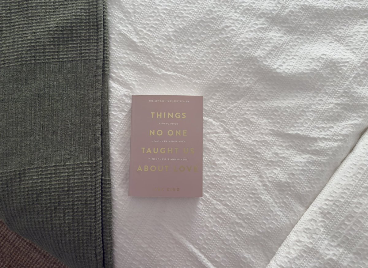 الهنوف tweet media