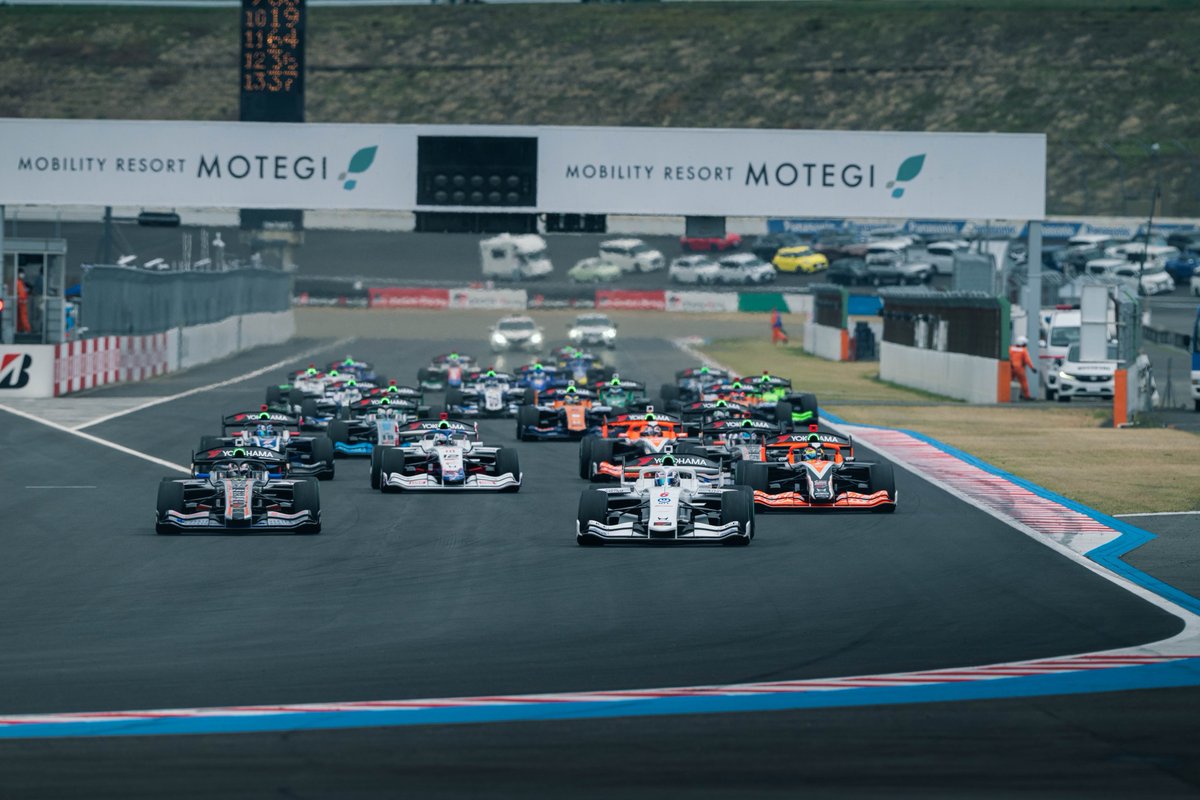 SUPER_FORMULA's tweet image. #SFormula 開幕戦もてぎ

46,000人(前年比149%)の
ご来場ありがとうございました

4.25(土)26(日)は大分県日田市
九州大会 #オートポリス です！
Q3まで行う予選にも期待です！