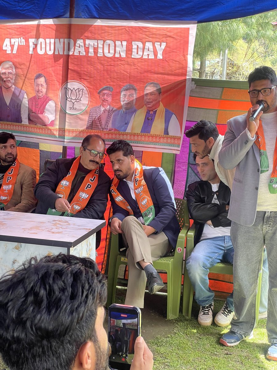 AdvocateGanie's tweet photo. Celebrated 47th Foundation Day of the BJP at Party Headquarter Kupwara 

#47YearsOfNationFirst https://t.co/jK8jtxC6hM