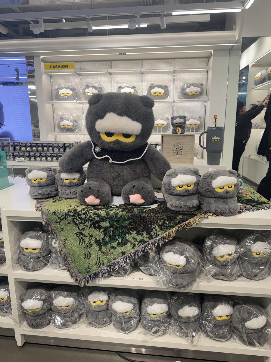 𝙎𝙪𝙯𝙯𝙮 🐉💛🌼 tweet media