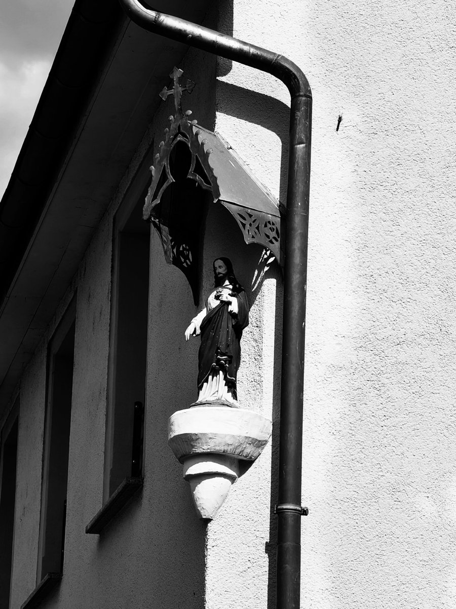 FREN ✟ tweet media