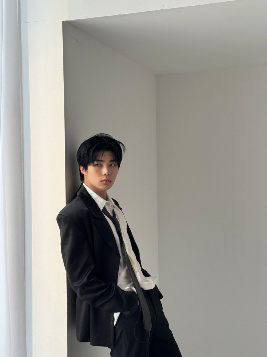 스트롱건냉 tweet media