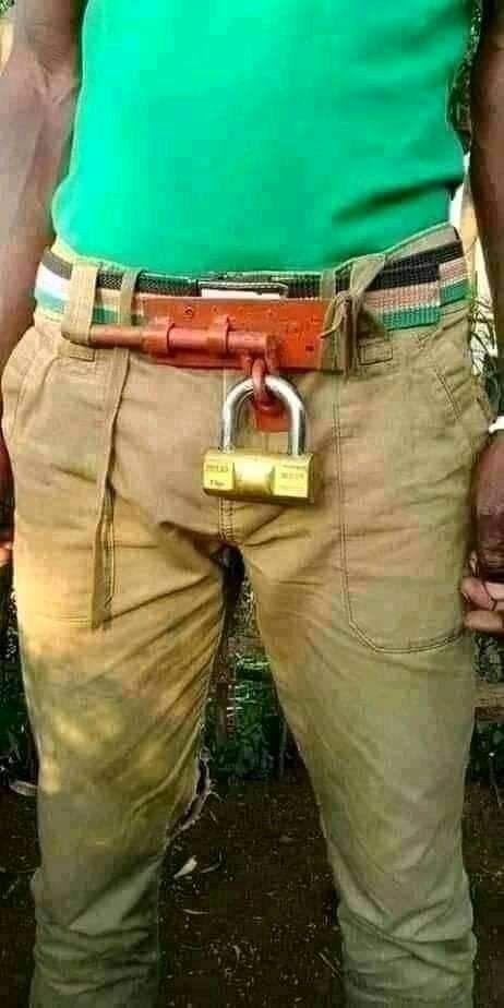 On top small Easter rice wey you give me make I climb bed, oya comot my trouser now🙄🙄😏😏🤣🤣🤣