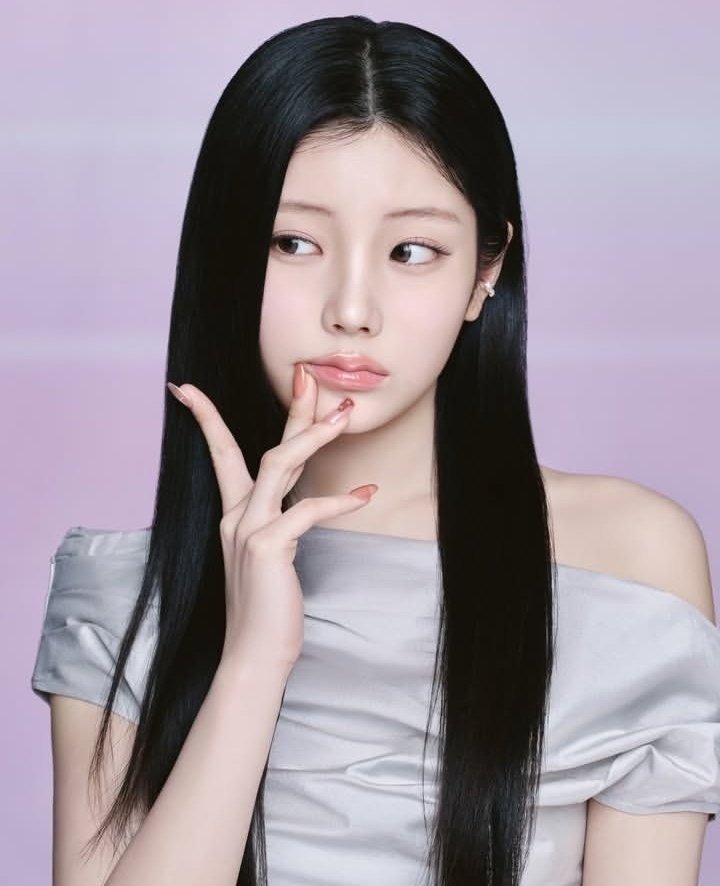 ILLIT NEWS tweet media