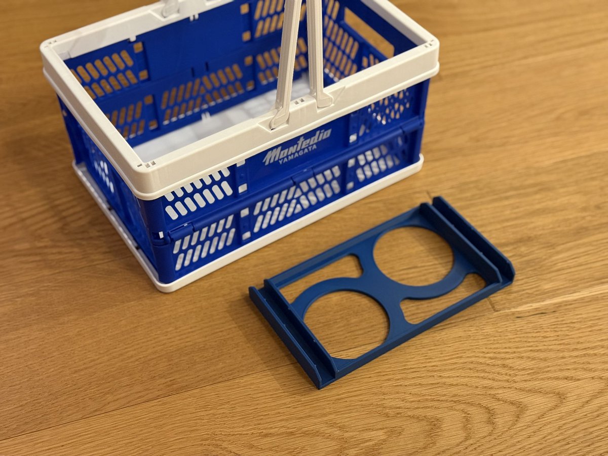 たかのﾌ tweet media