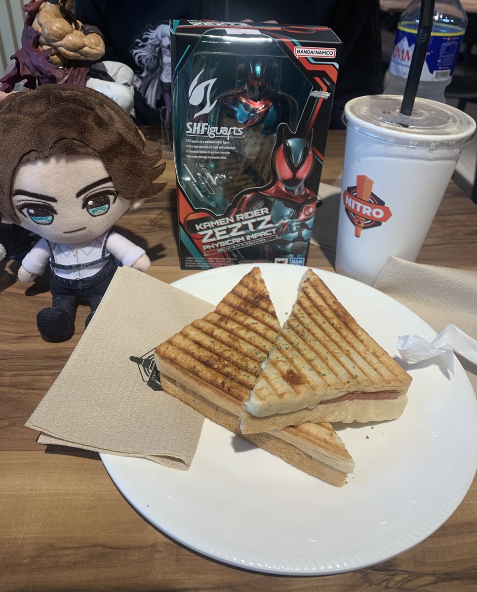 reno 💤🏍️ tweet media