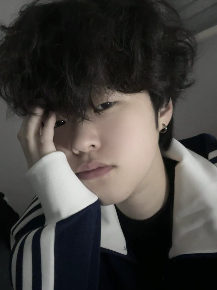 想给女人当狗 tweet media