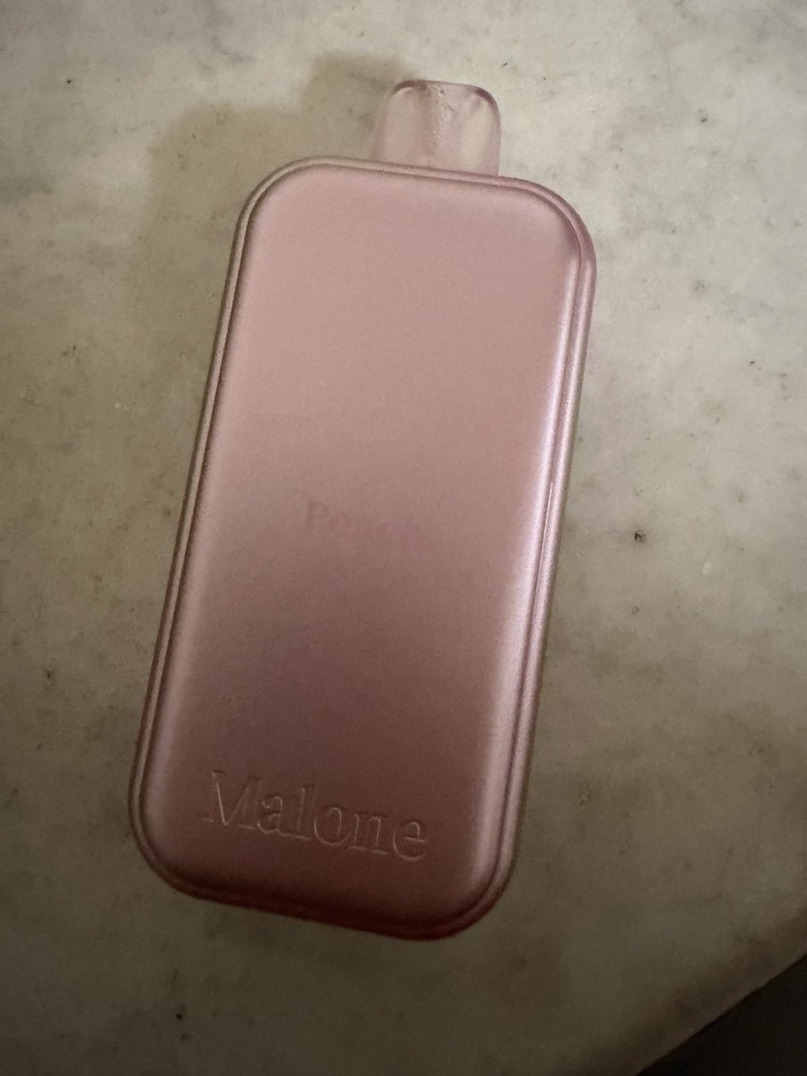 eripochaaaa's tweet photo. マロンバー勢い余って4つも買ったのに好みぢゃなくて泣いたあ😢譲渡も販売もできないの辛すぎいいい😭 https://t.co/cid5BMLdO1