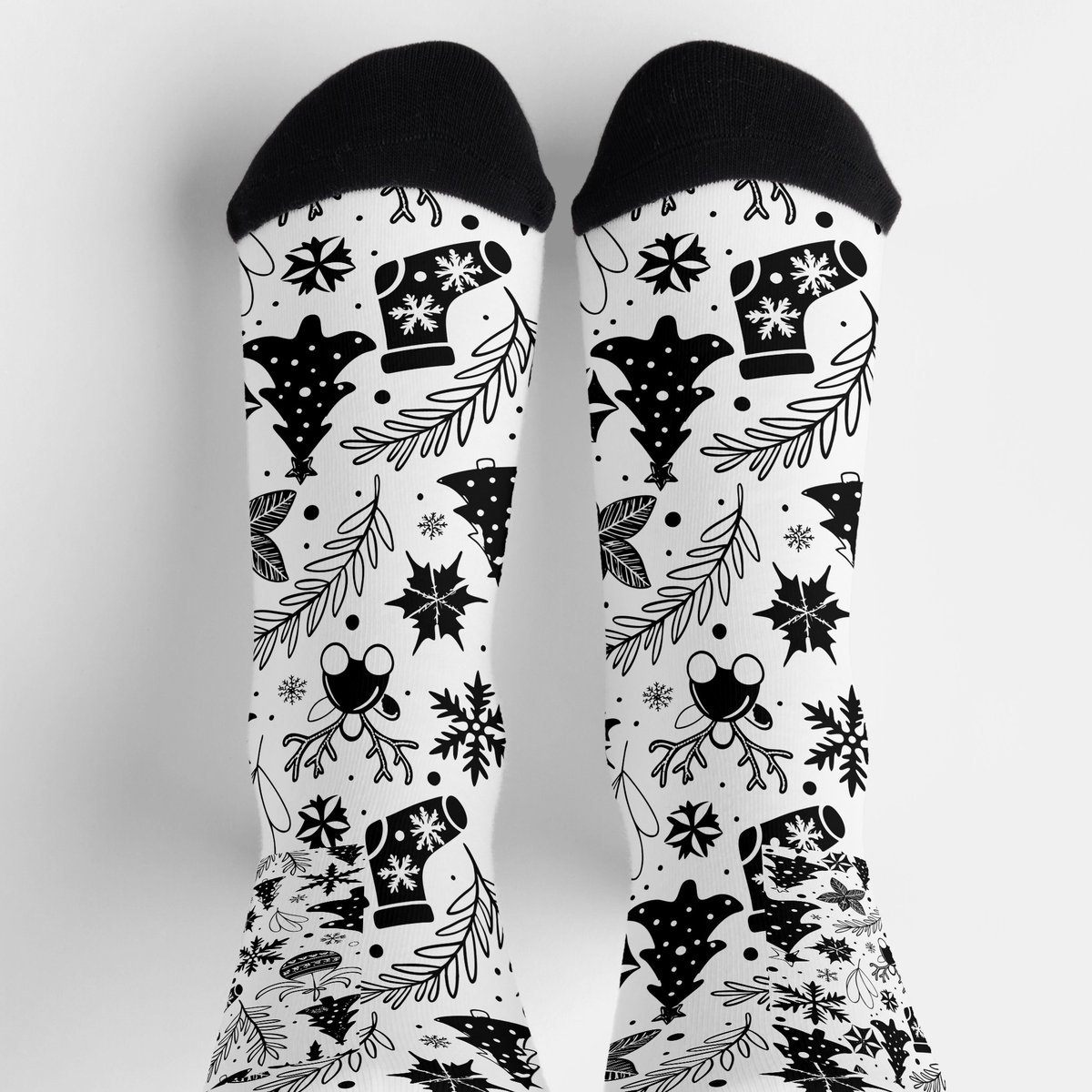 DianeAuriemma's tweet image. Black and White Christmas Pattern Socks  zazzle.com/black_and_whit… via @zazzle 

#BlackandWhitegiftsocks
#ChristmasSocks 
#StockingStuffer 
#ZazzleSocks