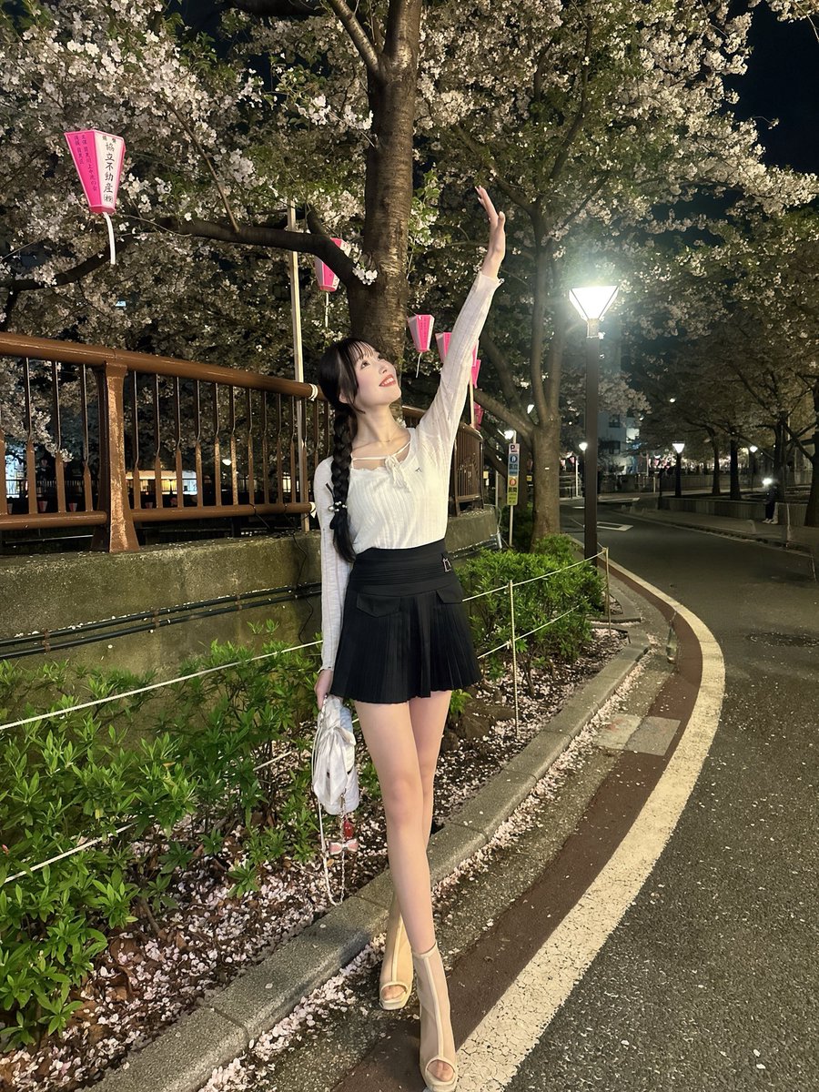 白石 あやな（sllow）꙳.* tweet media