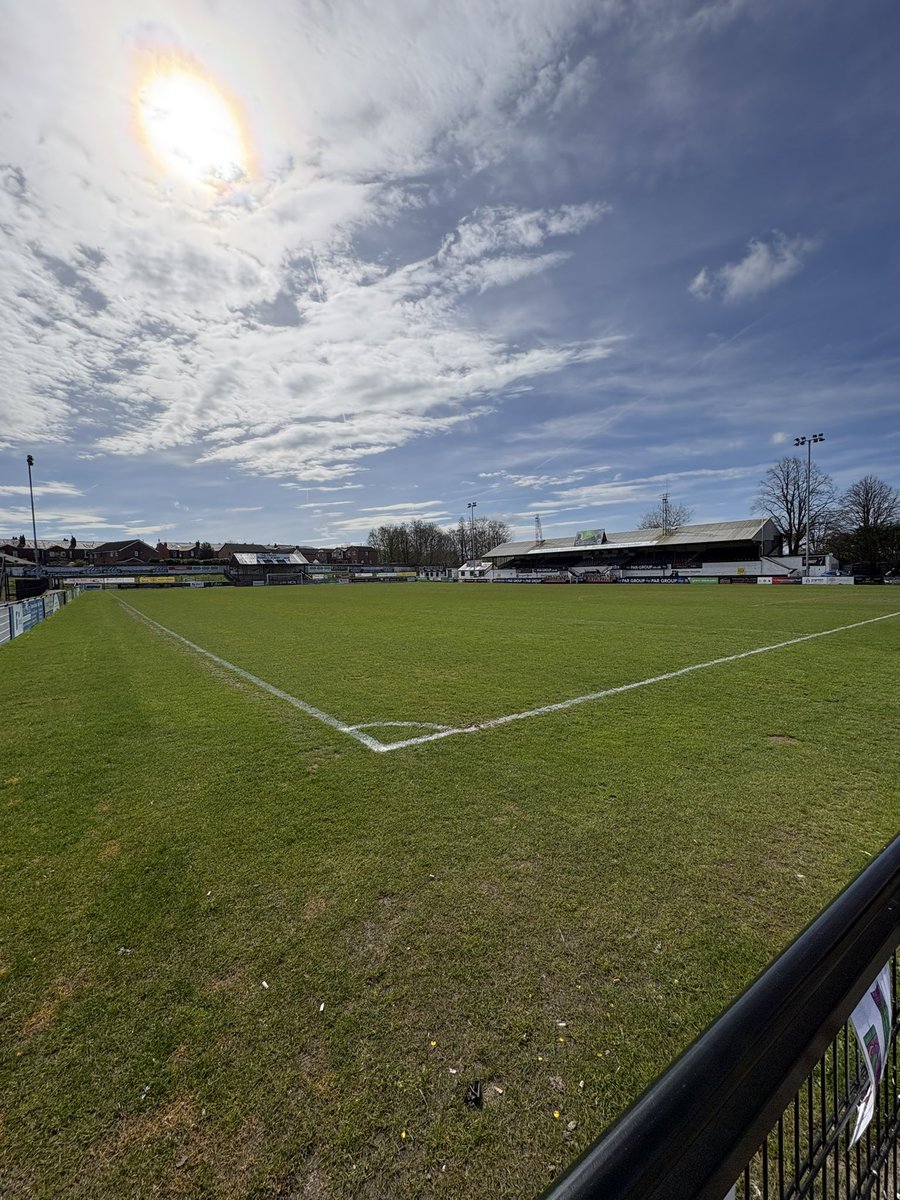 tracy newbold 𓅪 💙🤍 tweet media