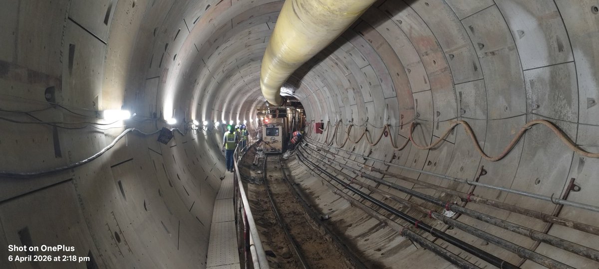 🚇✨You travel above… innovation works below...That’s the power of Patna Metro- silent, safe and unstoppable...
The underground stretch of the Patna Metro between Moinul Haq Metro Station and Rajendra Nagar Metro Station is progressing with remarkable precision and dedication.🚧