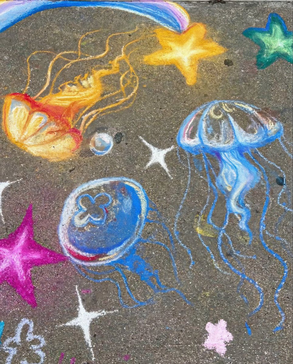 𝑙𝑦𝑟𝑎 tweet media