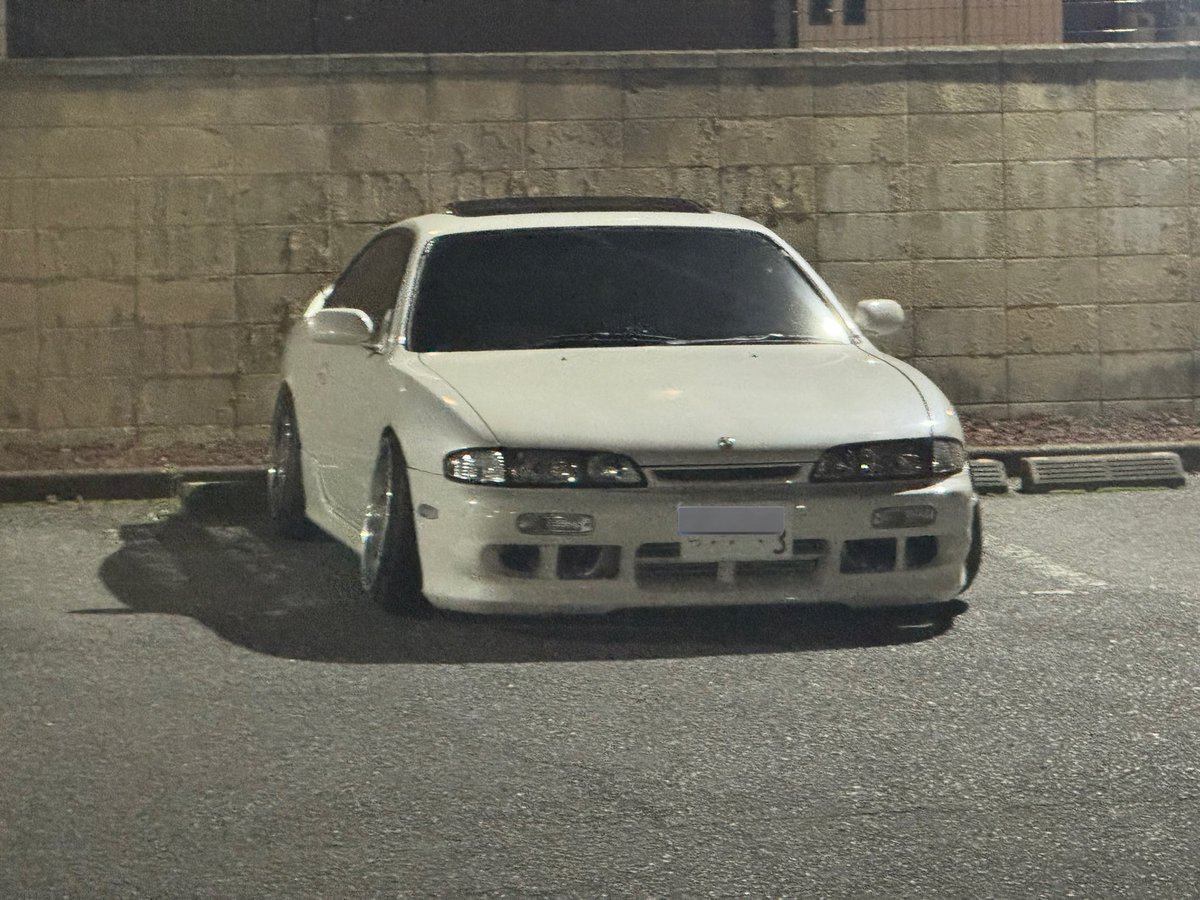 シルビア買った。 サラッとさげてスピーカーつけてもらったりして快適車に https://t.co/any1GRPjmb