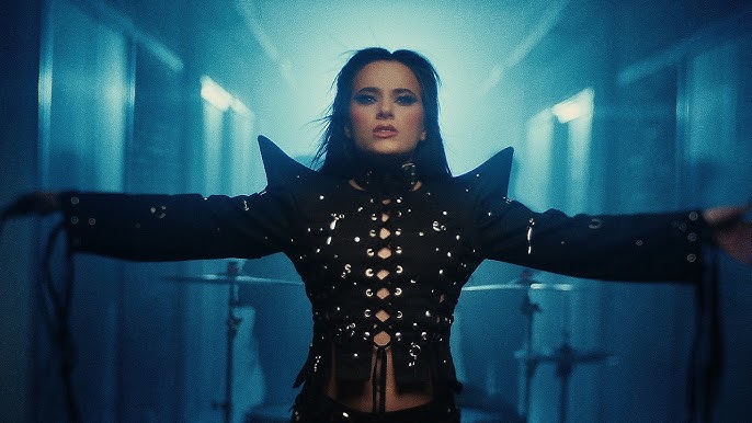 Nikos V. tweet media