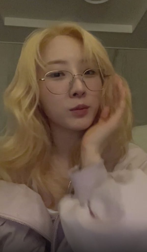 Lili 💚 tweet media