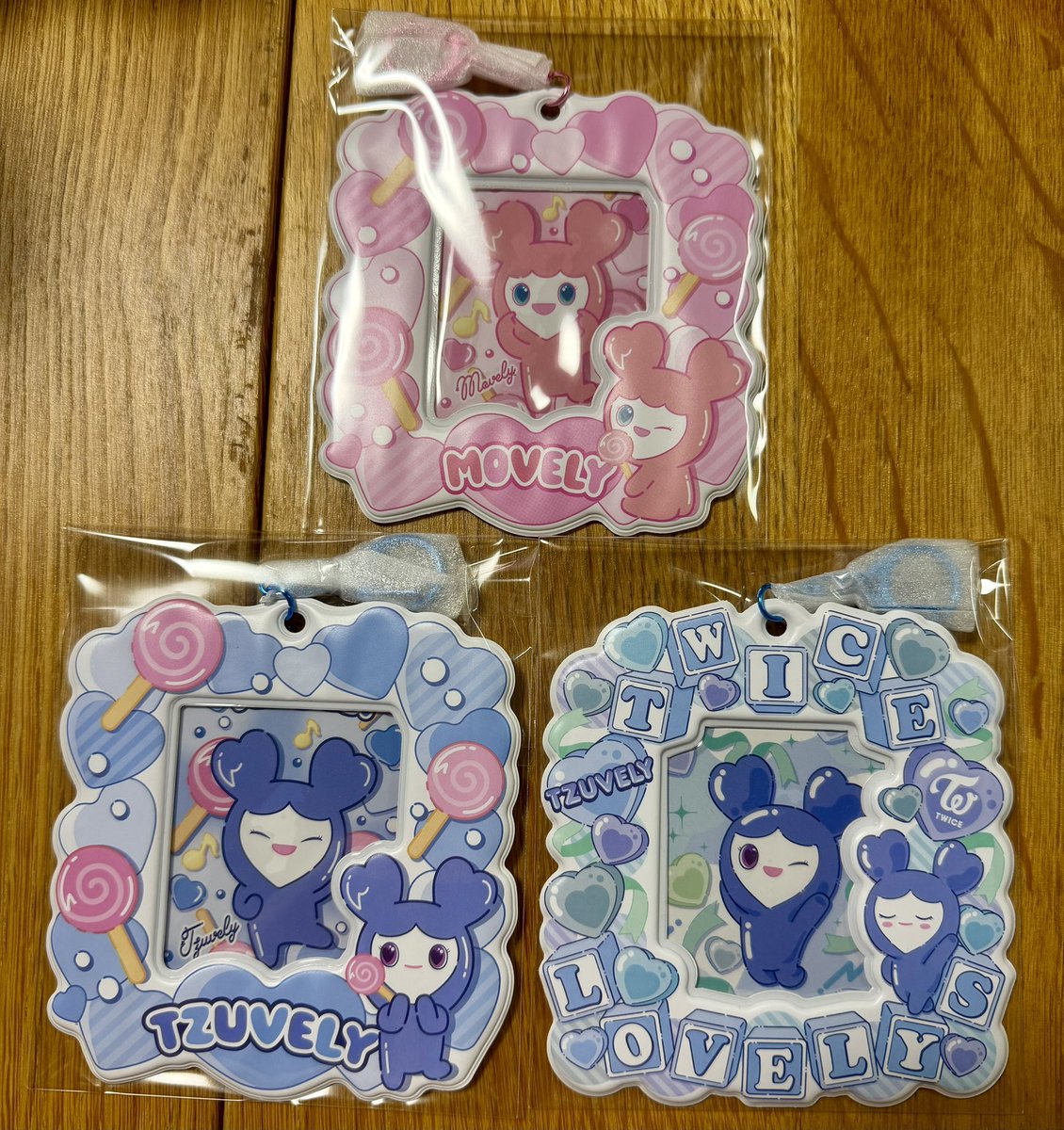 のん tweet media