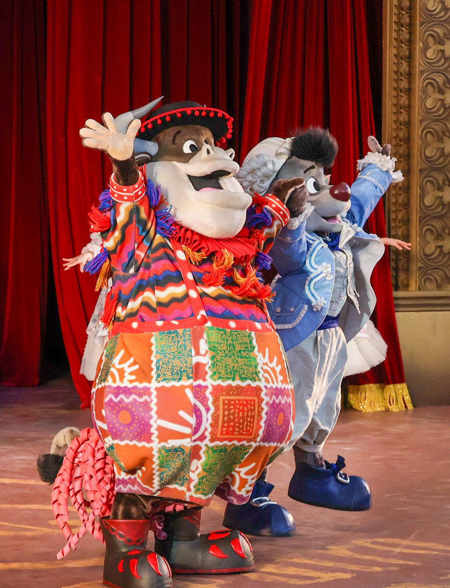 カーテンコールのときおてて繋いでた