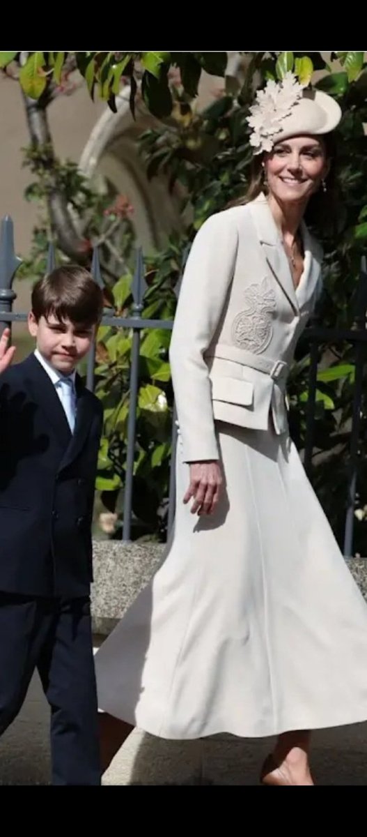 HurryWithMe's tweet photo. @claireXanda Can't Agree 💯 ANYMORE 😭 Lady Diana Spirit is Much alive 💪 it took that little black girl to bring the beauty 😍 back again. It's all bouncing back Ooh HARRY is a blessed Man #Resurrección #eastergift #EasterVigil2026 #diana @RoyalFamily @KensingtonRoyal @house_of_sussex @HM__ https://t.co/fpmGEt2RPj