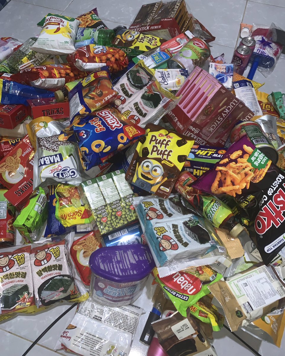 keritingrambut 𐂂 tweet media