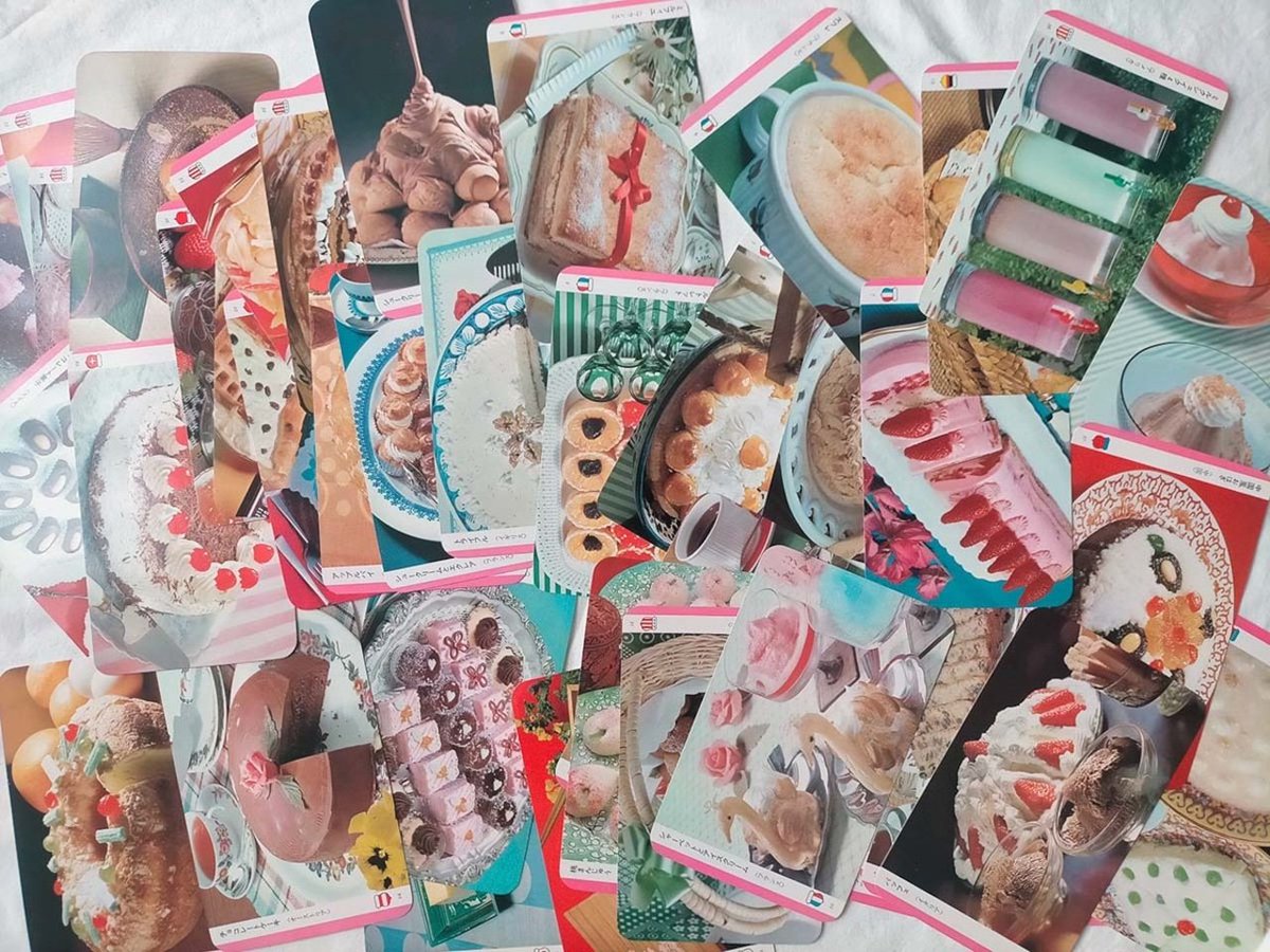 スイス、ドイツ、イギリス、フランス、アメリカ、日本、中国などのお菓子レシピのカードと本が一体となった珍しい昭和の本です。42枚の素敵なレシピカードはレトロスイーツがたっぷりです♫

世界の料理8　お菓子/飲みもの(昭和46年)
torocco55.thebase.in/items/117030762

#昭和レトロ　#レシピ